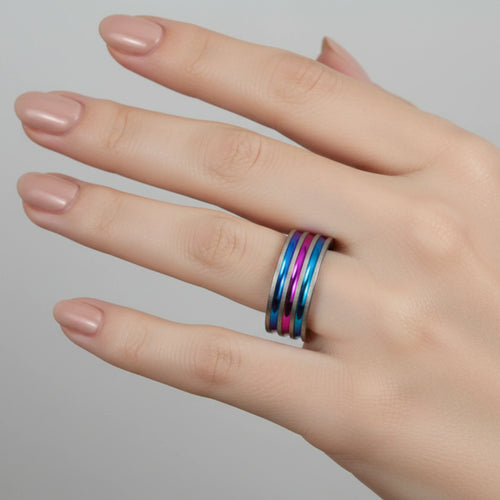 Bague "Spectra" – L’Éclat Iridescent de l'Acier