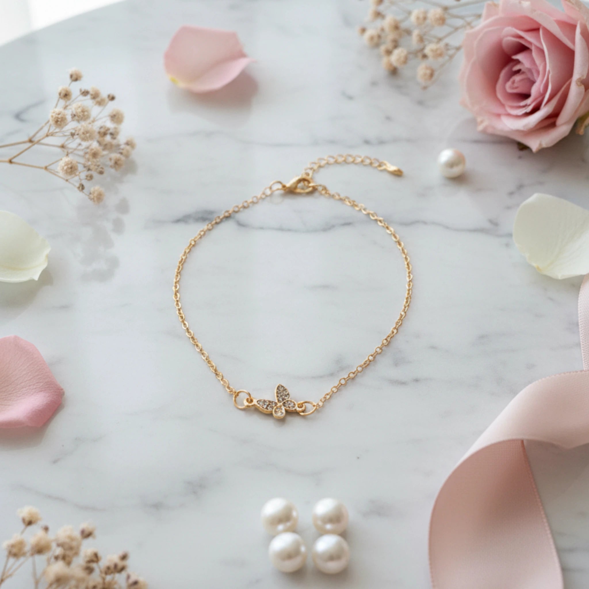 Bracelet "Aura Papillon" – Finesse et Cristaux Scintillants