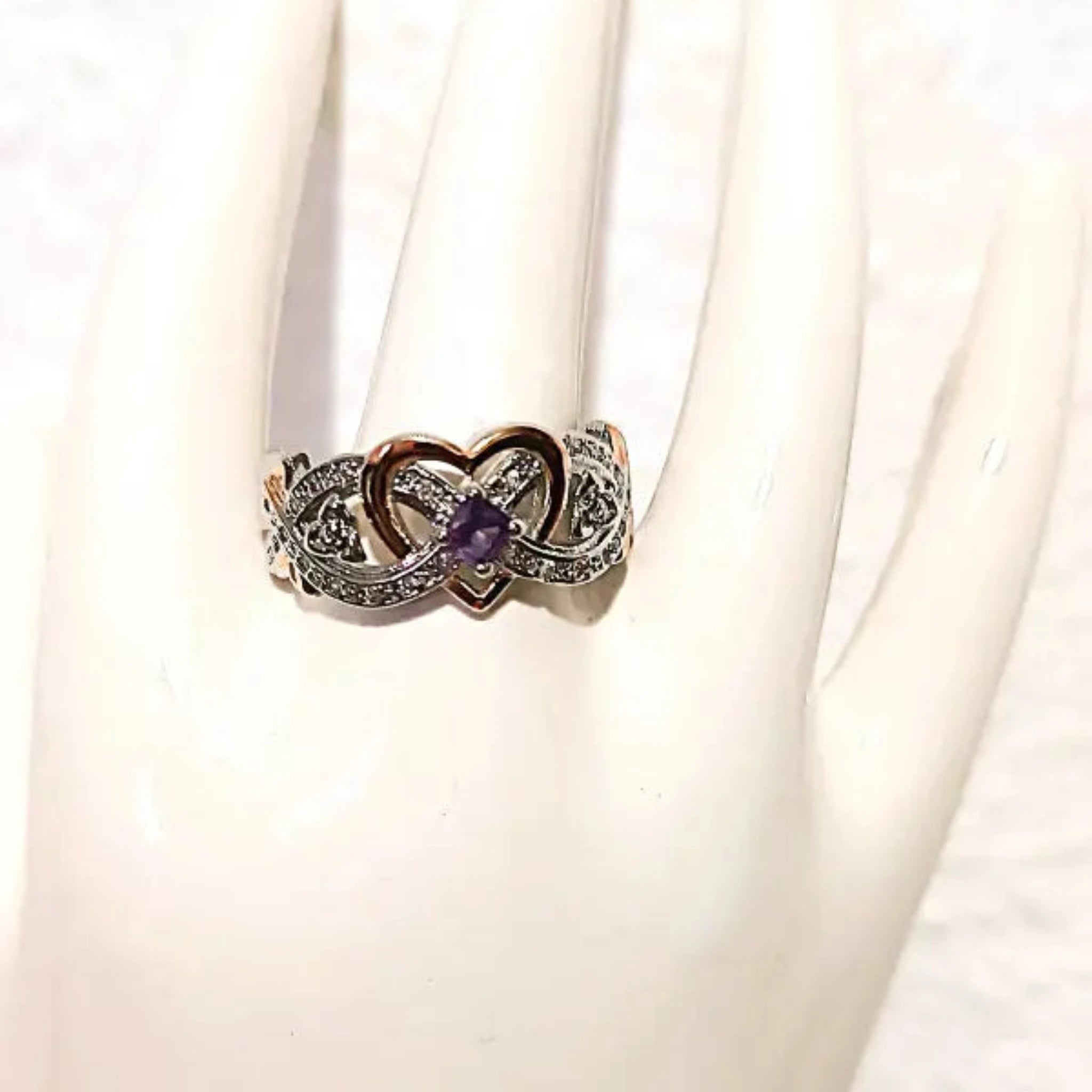 Bague "Promesse d'Éternité" – Cœur Rose Gold et pierre violette