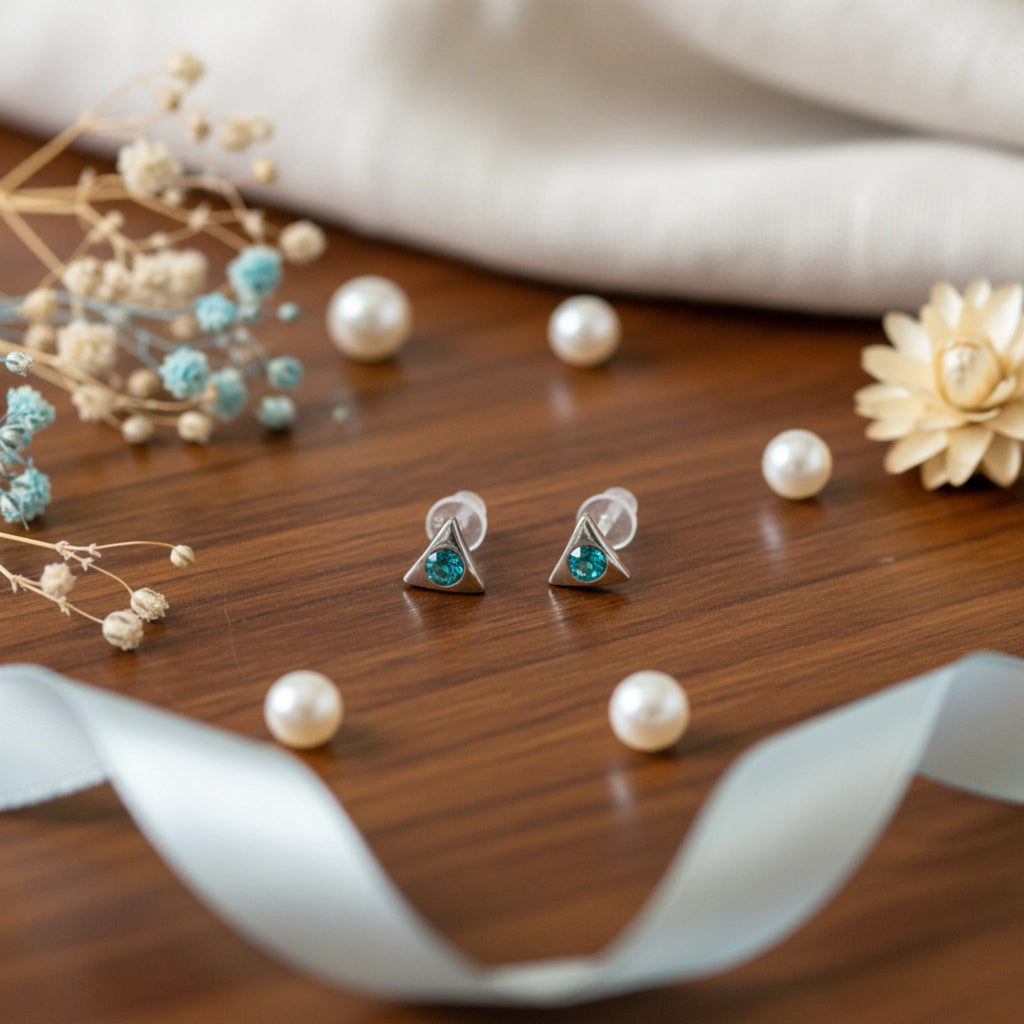 Puces d'Oreilles "Triangle Étincelant" – Turquoise & zéro métal
