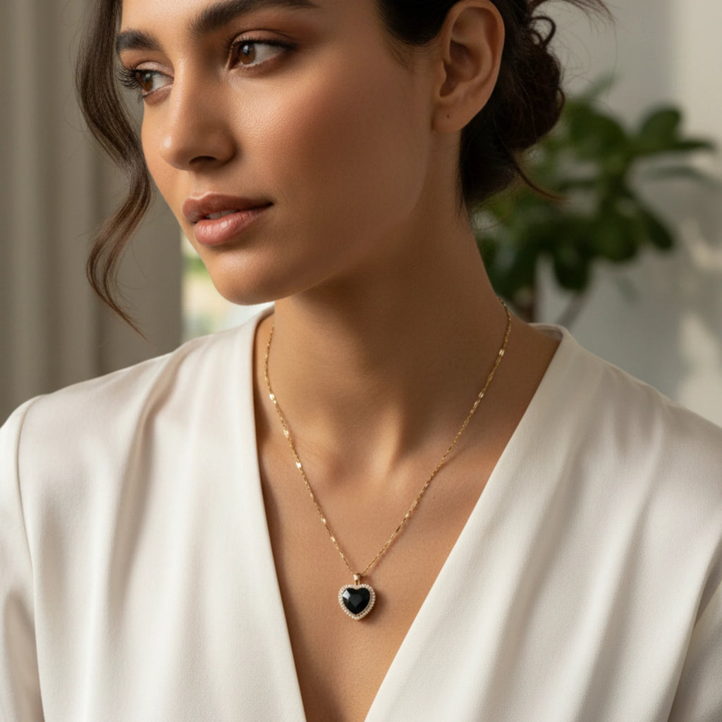 Collier "Cœur Royal" – Acier Inoxydable & Zirconium