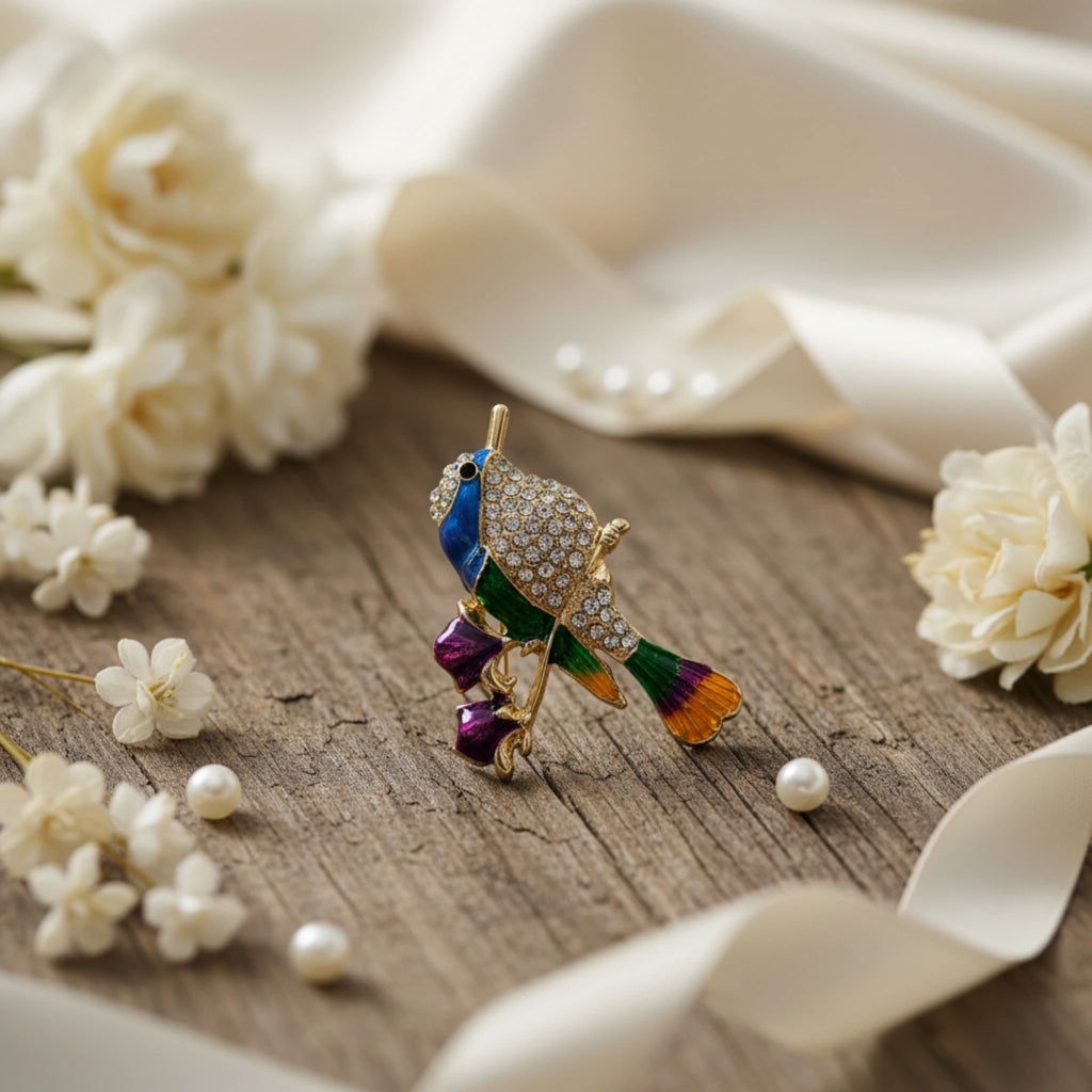 Broche "Colibri Étincelant" – Poésie et Nature