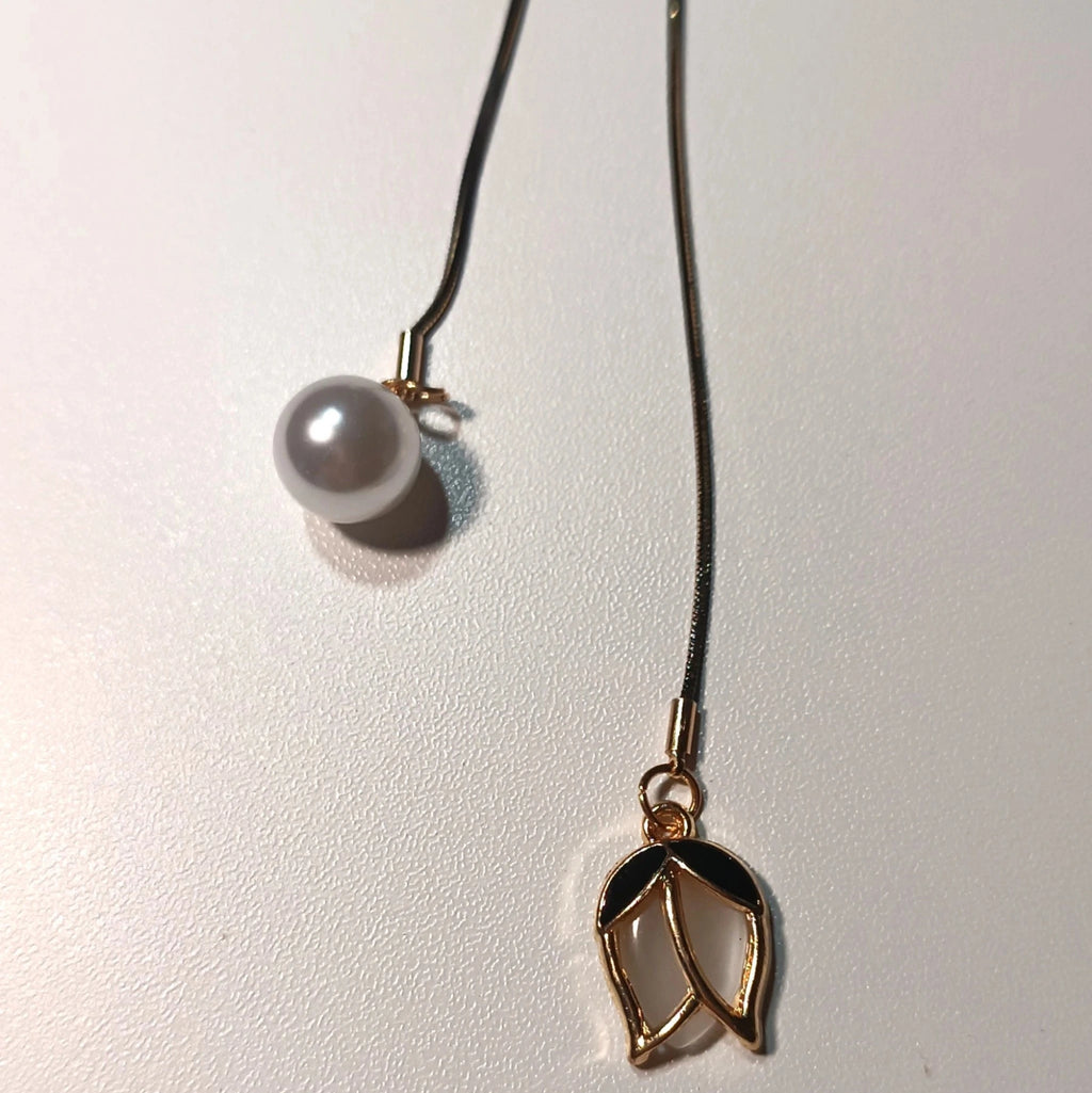 Sautoir "Tulipe de Nacre" - Collier Ajustable en métal Doré et Perle