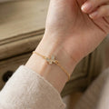 Bracelet "Aura Papillon" – Finesse et Cristaux Scintillants